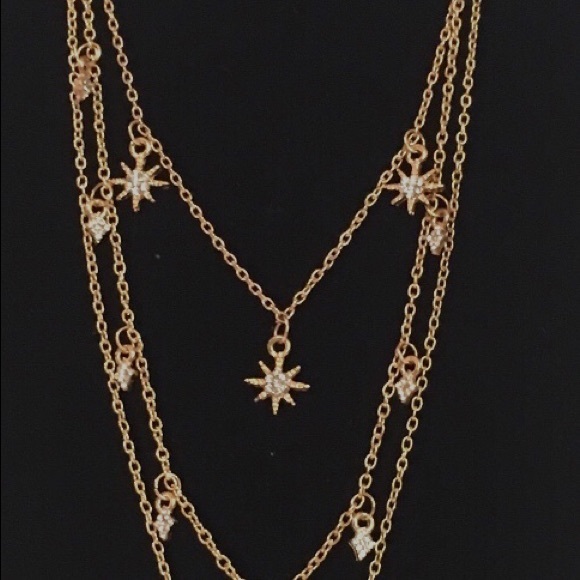 ✨A STAR IS BORN✨GOLD 3 LAYER NECKLACE‎ - Picture 4 of 7